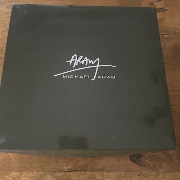 Michael Aram Olive Branch Triple Compartment Dish - Picture 7 of 10